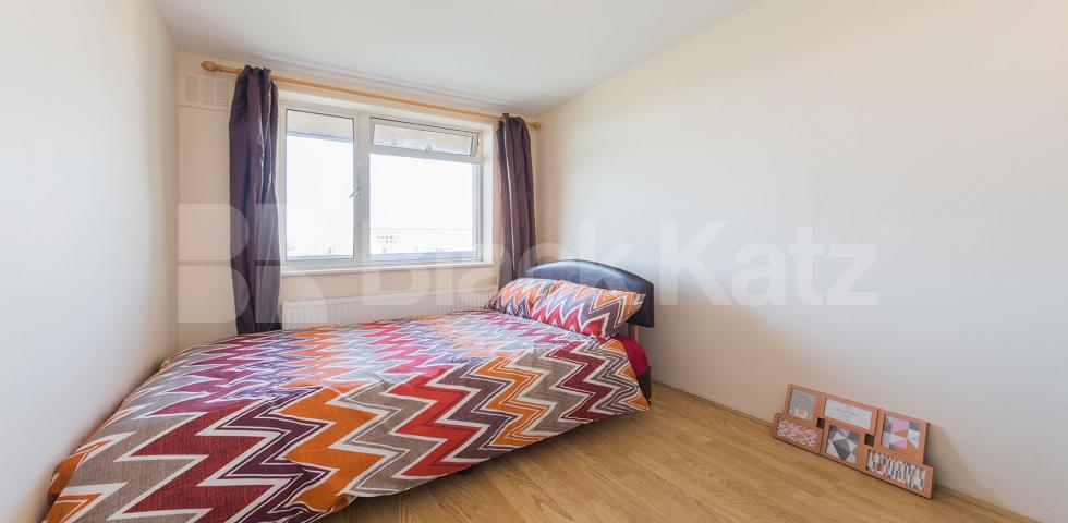 			NEW INSTRUCTION!, 3 Bedroom, 1 bath, 1 reception Apartment			 Collier Street, KINGS CROSS / ISLINGTON